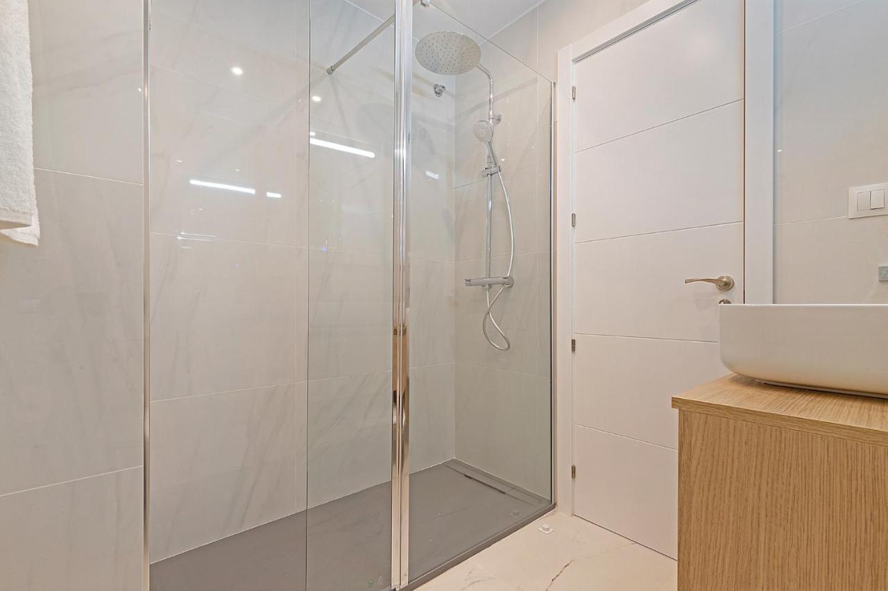 Divina Home Apartments Ла Кала де Михас Екстериор снимка