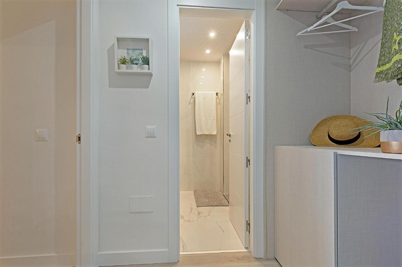 Divina Home Apartments Ла Кала де Михас Екстериор снимка
