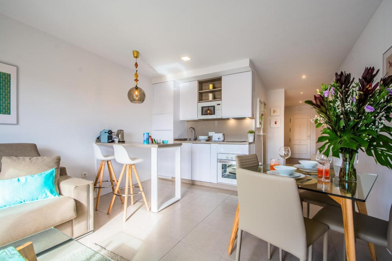 Divina Home Apartments Ла Кала де Михас Екстериор снимка