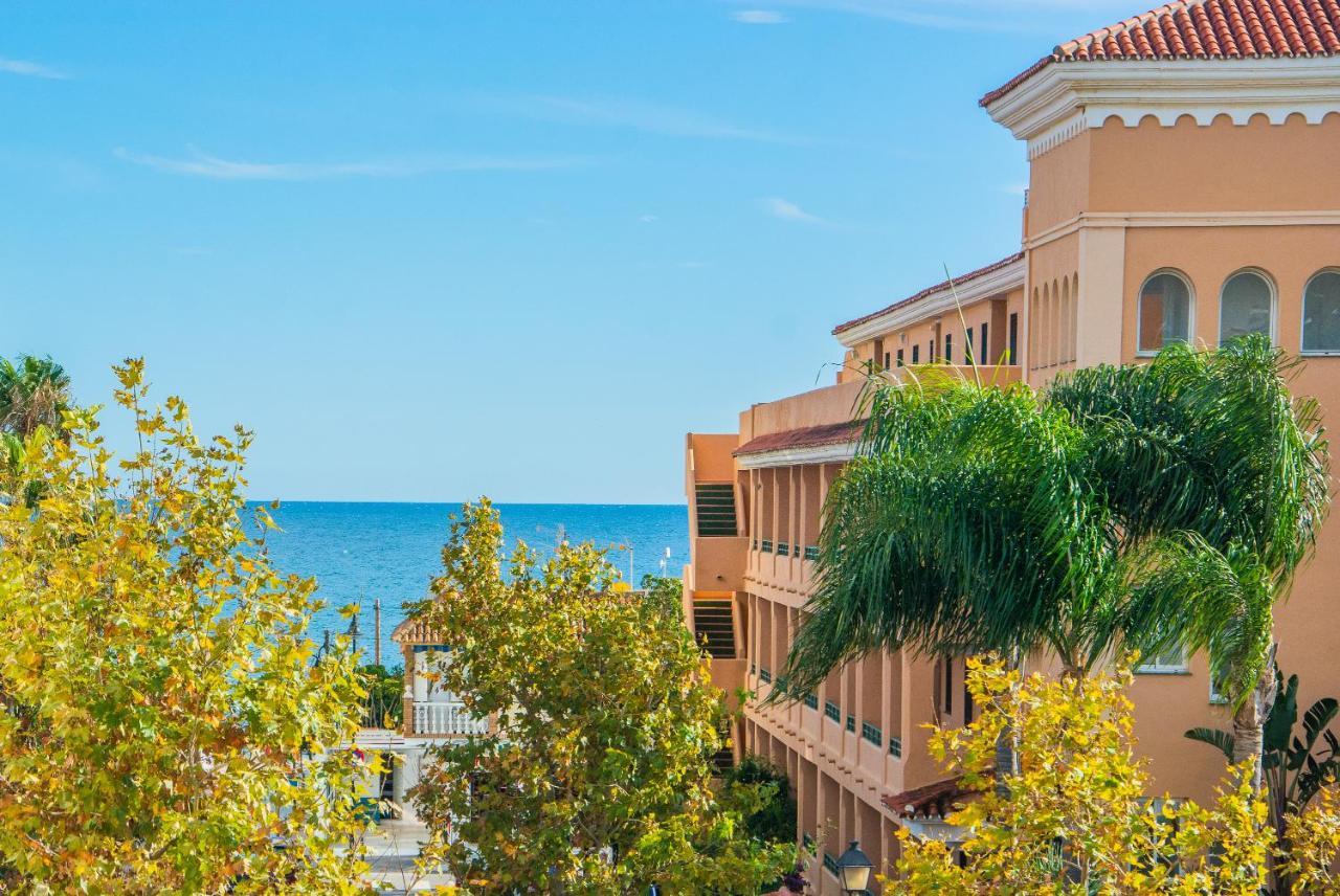 Divina Home Apartments Ла Кала де Михас Екстериор снимка
