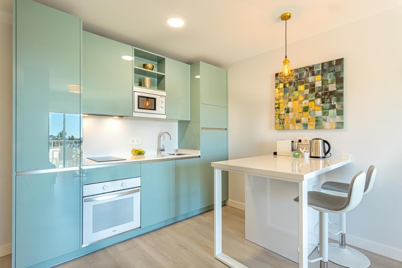 Divina Home Apartments Ла Кала де Михас Екстериор снимка