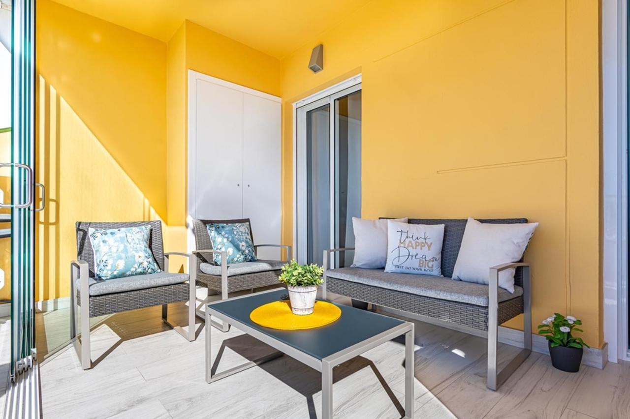 Divina Home Apartments Ла Кала де Михас Екстериор снимка