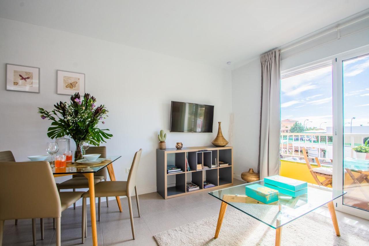 Divina Home Apartments Ла Кала де Михас Екстериор снимка